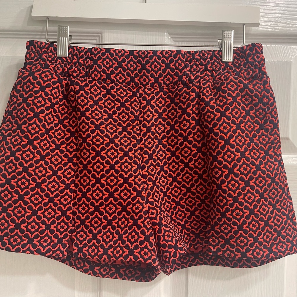 Patterned Shorts - Picture 2 of 5